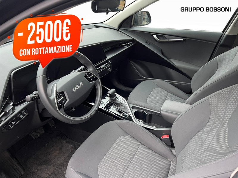7 - Kia Niro 1.6 gdi hybrid 129cv business dct6
