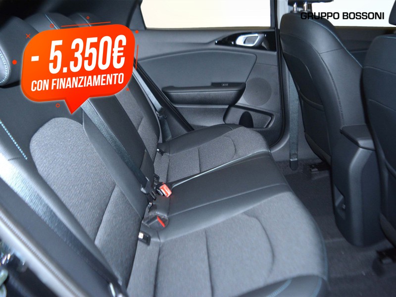 7 - Kia Xceed 1.0 t-gdi gpl 94cv business mt