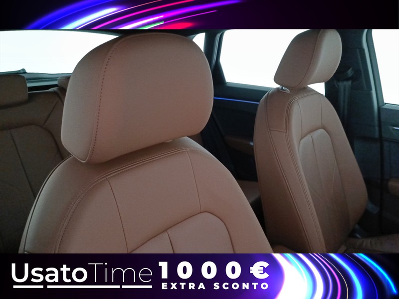 25 - Audi Q3 40 2.0 tfsi business advanced quattro s tronic