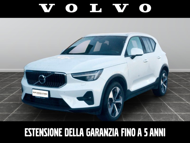 1 - Volvo XC40 2.0 b3 core automatico