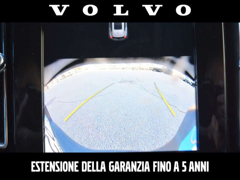 19 - Volvo XC40 2.0 b3 core automatico