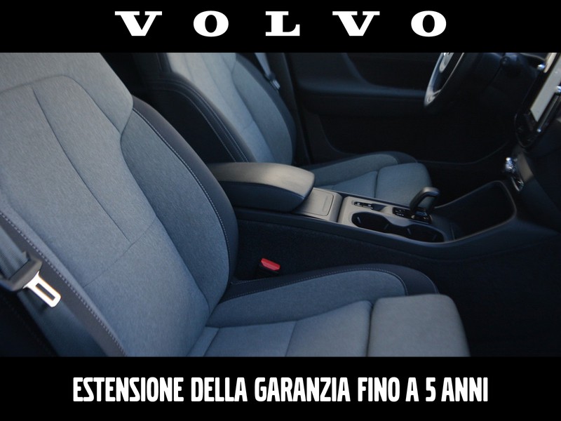 7 - Volvo XC40 2.0 b3 core automatico