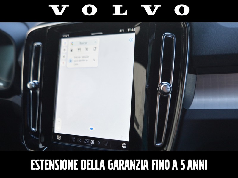 13 - Volvo XC40 2.0 b3 core automatico