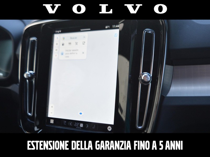 13 - Volvo XC40 2.0 b3 core automatico