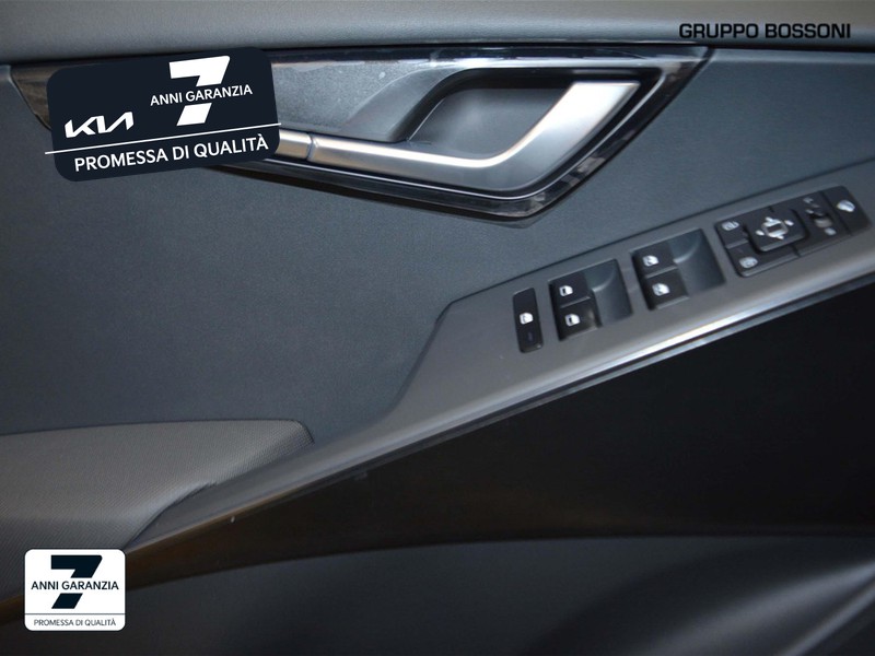 13 - Kia Niro 1.6 gdi hybrid 129cv style dct6