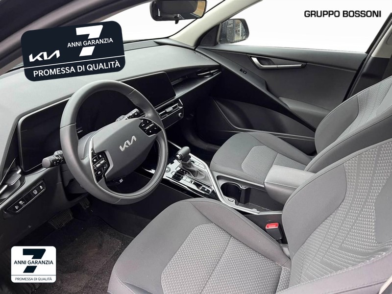 7 - Kia Niro 1.6 gdi hev tri-fuel 126cv business dct6