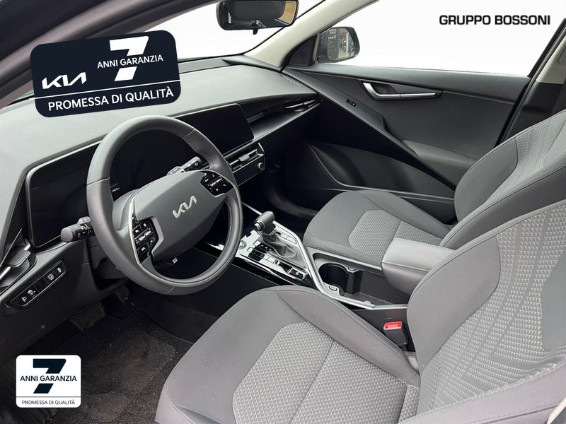 7 - Kia Niro 1.6 gdi hybrid 129cv business dct6