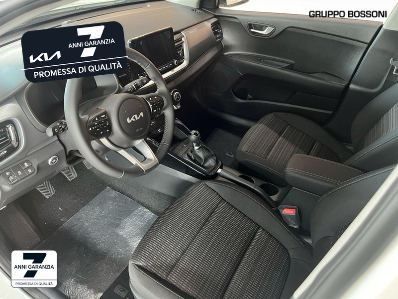 7 - Kia Stonic 1.2 mpi gpl 78cv style special edition