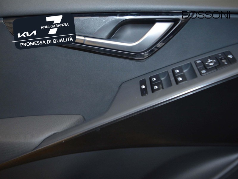 13 - Kia Niro 1.6 gdi hybrid 129cv style dct6