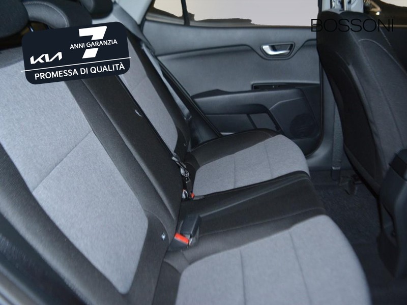 7 - Kia Stonic 1.0 t-gdi urban