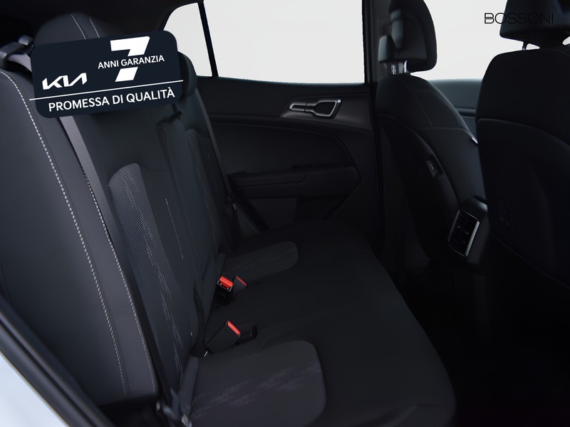 7 - Kia Sportage 1.6 t-gdi hev style 2wd at6