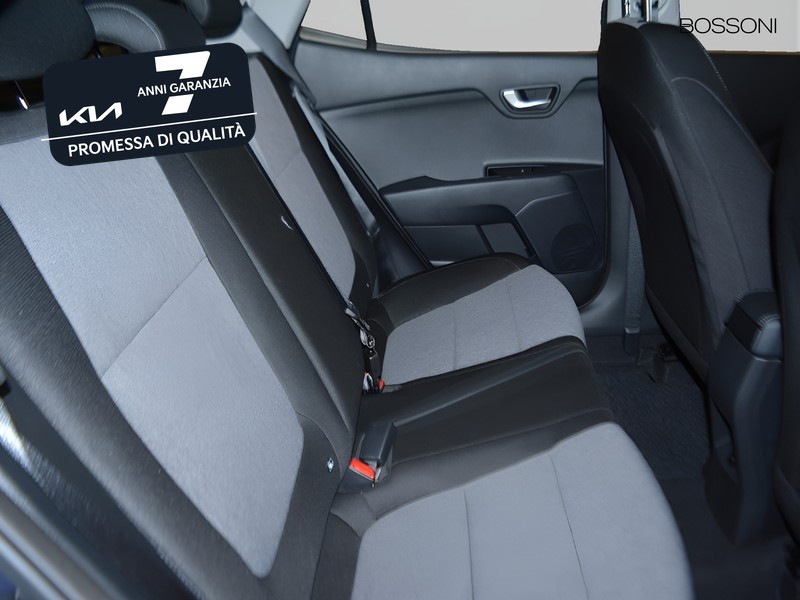 7 - Kia Stonic 1.0 t-gdi urban