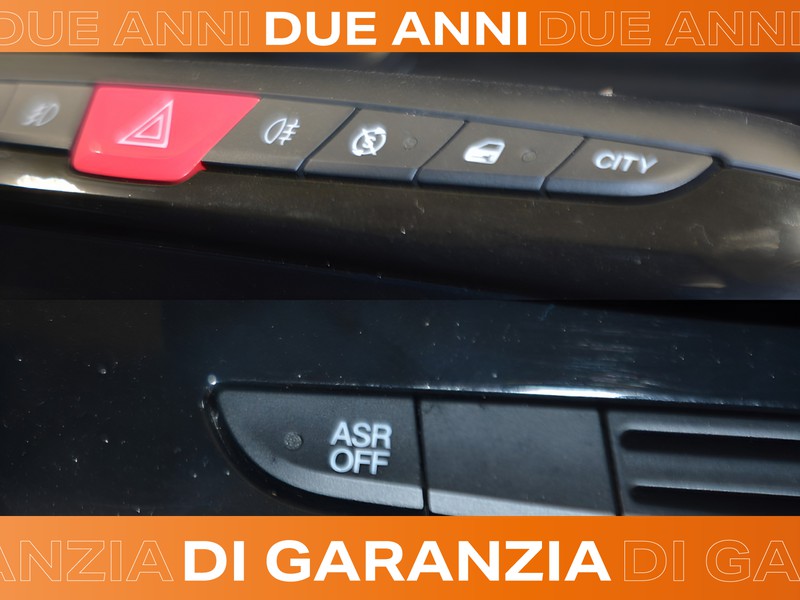 19 - Lancia Ypsilon 1.0 firefly hybrid 70cv platino s&s