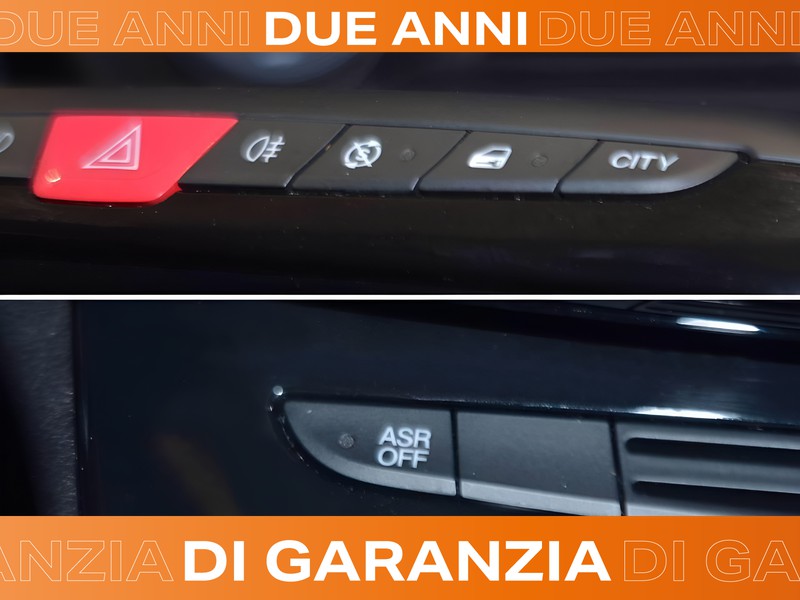 19 - Lancia Ypsilon 1.0 firefly hybrid 70cv platino s&s