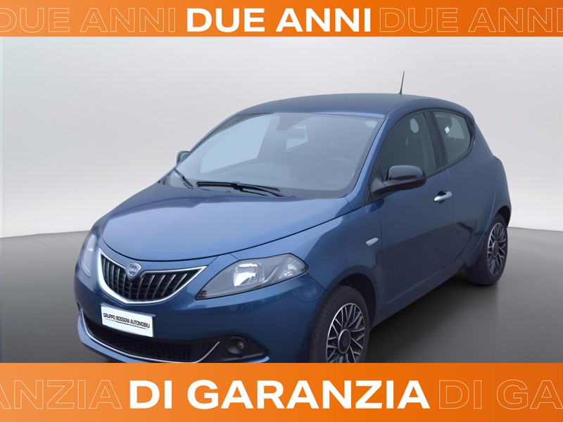1 - Lancia Ypsilon 1.0 firefly hybrid 70cv platino s&s