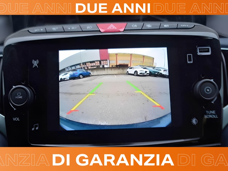 19 - Lancia Ypsilon 1.0 firefly hybrid 70cv platino s&s