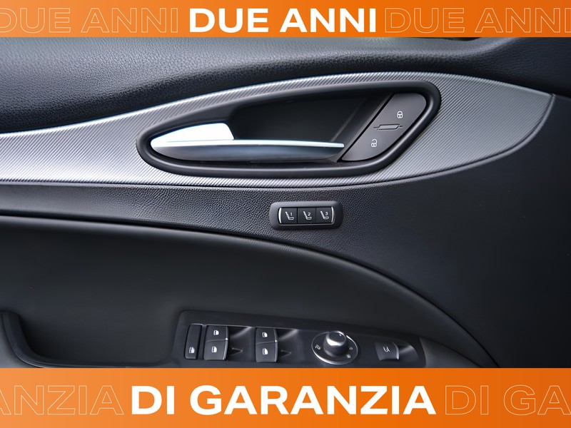 13 - Alfa Romeo Stelvio 2.2 turbo 210cv veloce q4 at8