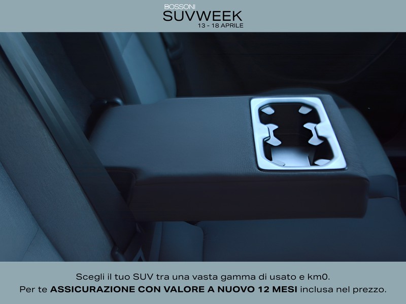 7 - Volvo XC40 1.5 t2 core automatico