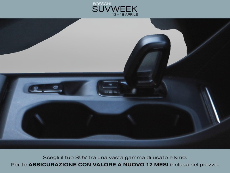 13 - Volvo XC40 1.5 t2 core automatico