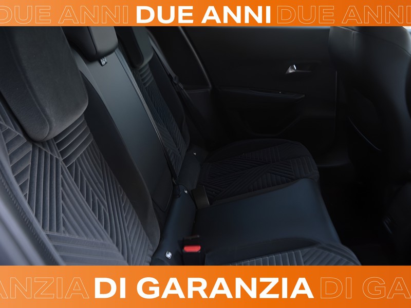 7 - Lancia Ypsilon 1.2 mhev 110cv lx e-dct