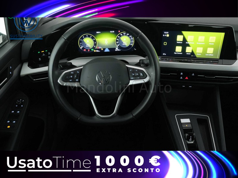 7 - Volkswagen Golf 1.0 etsi evo 110cv life dsg