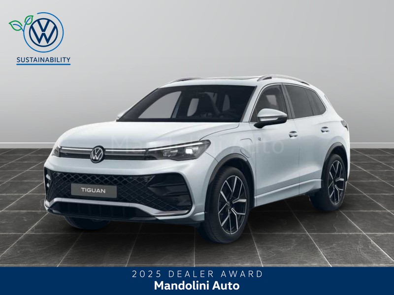 1 - Volkswagen Tiguan 1.5 tsi ehybrid 204cv r-line plus dsg