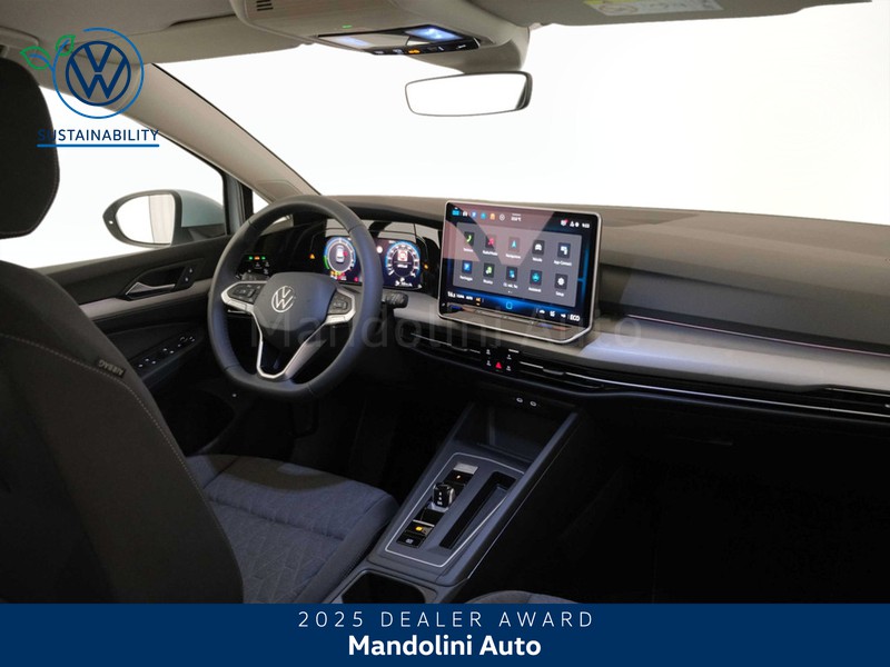 7 - Volkswagen Golf 1.5 tsi ehybrid 204cv edition plus dsg