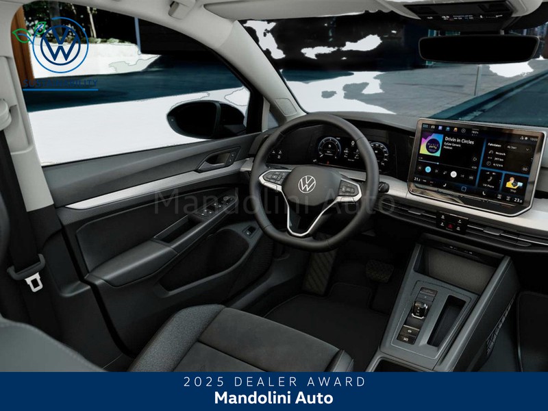 7 - Volkswagen Golf 1.5 tsi ehybrid 204cv edition plus dsg