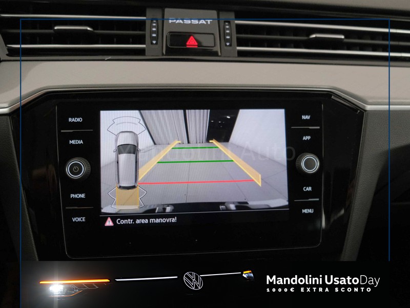 19 - Volkswagen Passat variant 2.0 tdi scr evo 150cv business dsg