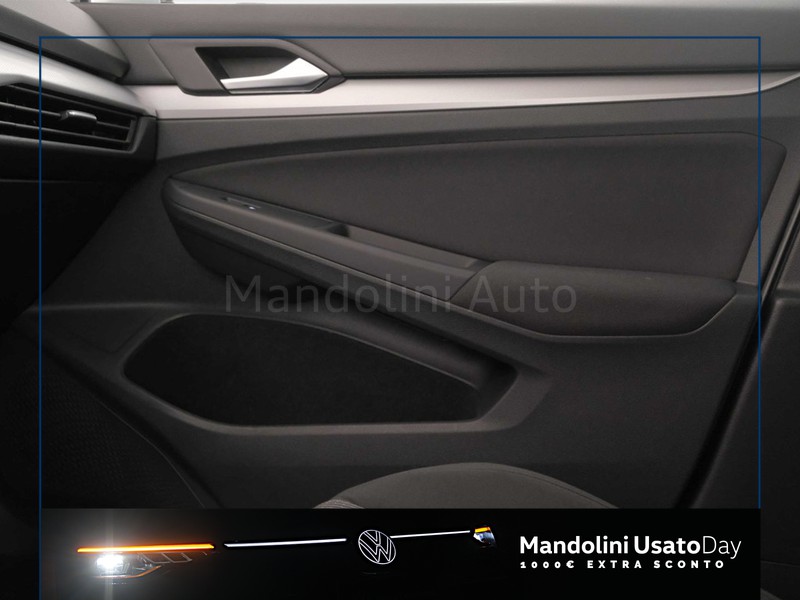 31 - Volkswagen Golf 1.0 tsi evo 110cv life