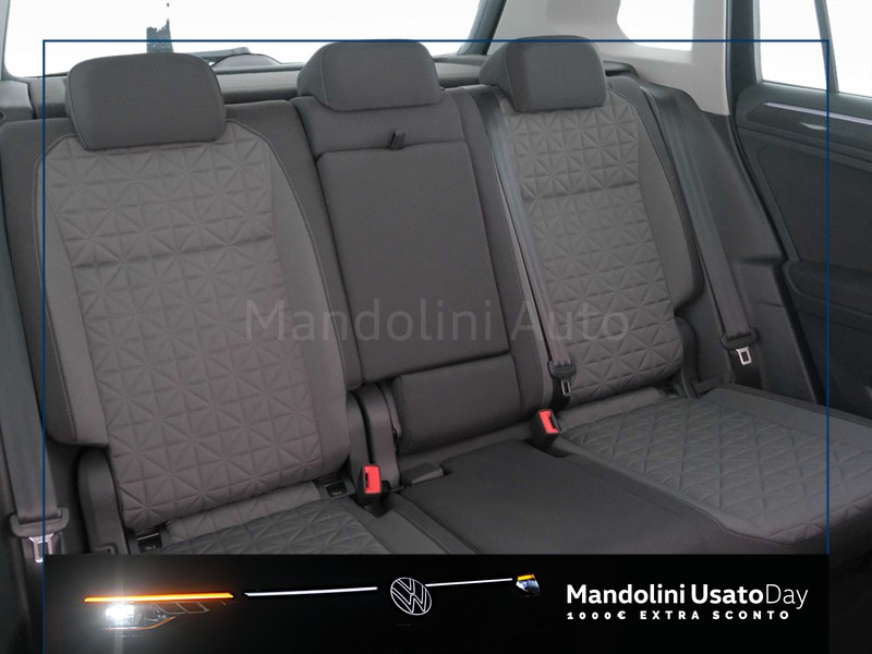 31 - Volkswagen Tiguan 2.0 tdi scr 150cv life dsg
