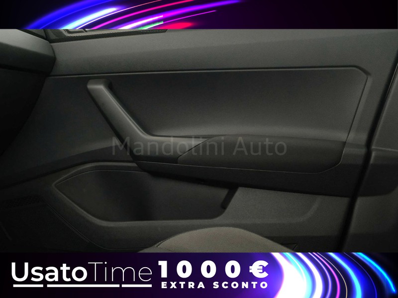 31 - Volkswagen Taigo 1.0 tsi 110cv life