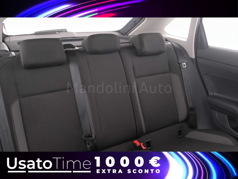 31 - Volkswagen Taigo 1.0 tsi 110cv life