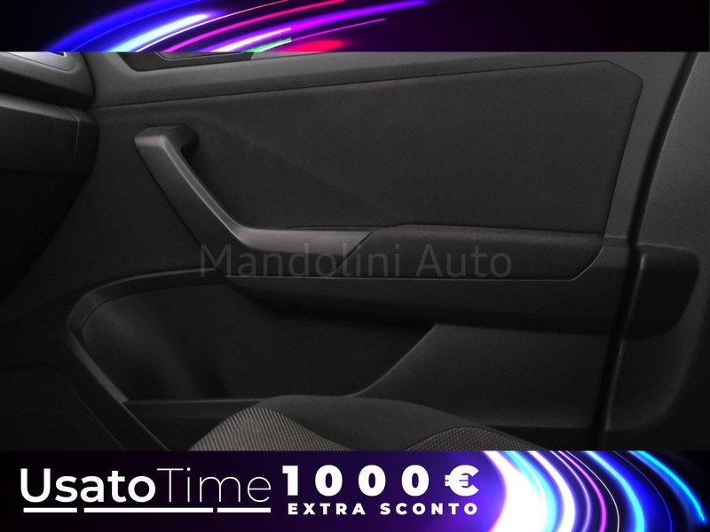 31 - Volkswagen T-Roc 1.0 tsi 110cv life