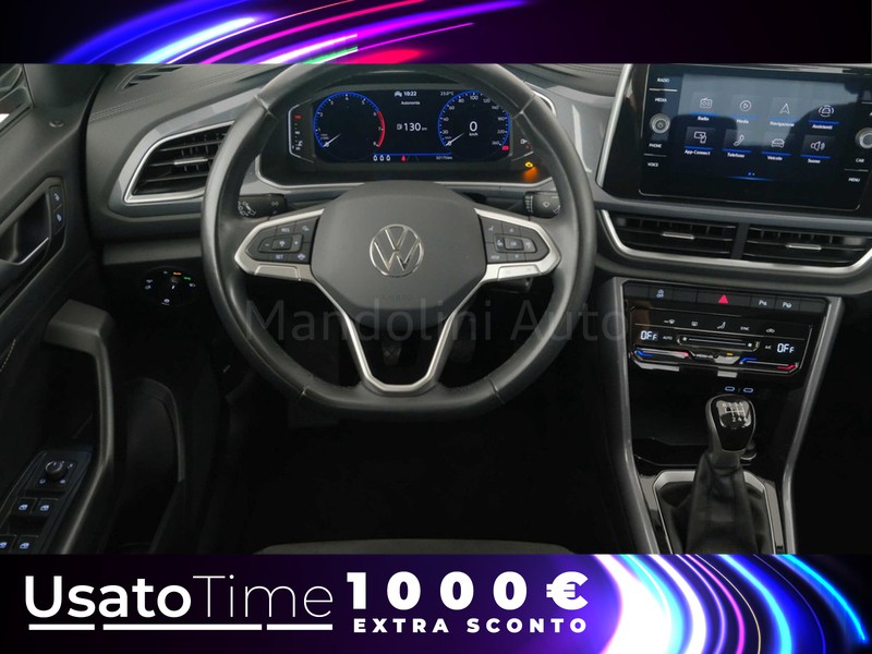 7 - Volkswagen T-Roc 1.5 tsi act style