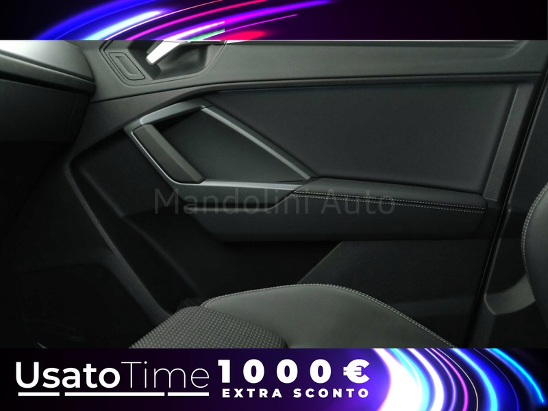 13 - Audi Q3 35 2.0 tdi s line edition s tronic