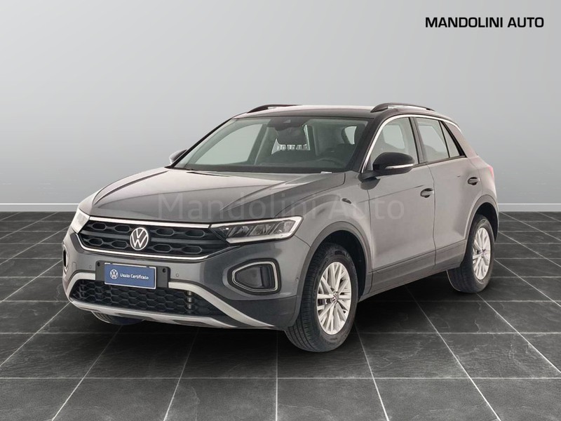 1 - Volkswagen T-Roc 1.5 tsi act life dsg