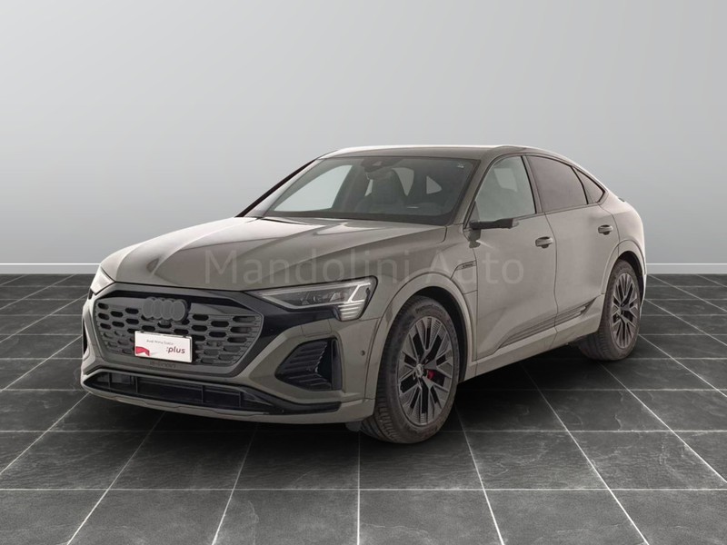 1 - Audi Q8 e-tron sportback 50 business advanced quattro
