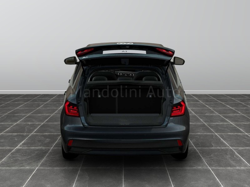 7 - Audi A1 sportback 30 1.0 tfsi 116cv business