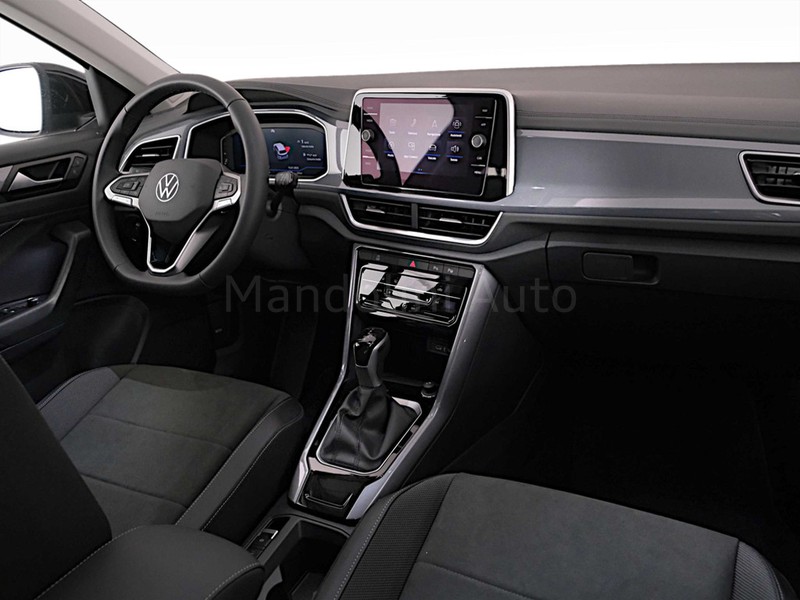7 - Volkswagen T-Roc 1.5 tsi act style dsg