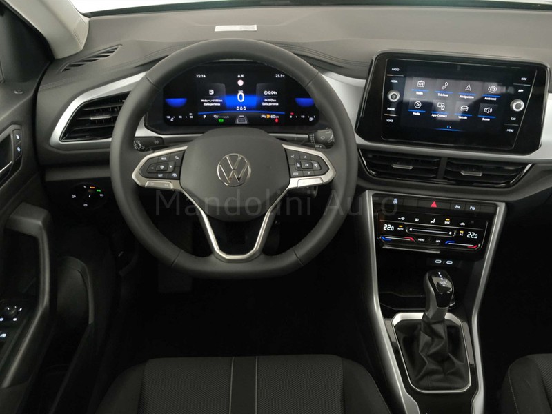 7 - Volkswagen T-Roc 1.0 tsi 110cv life