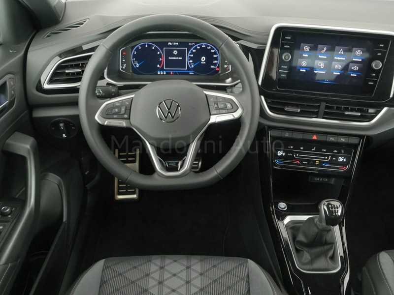 7 - Volkswagen T-Roc 1.0 tsi 110cv r line