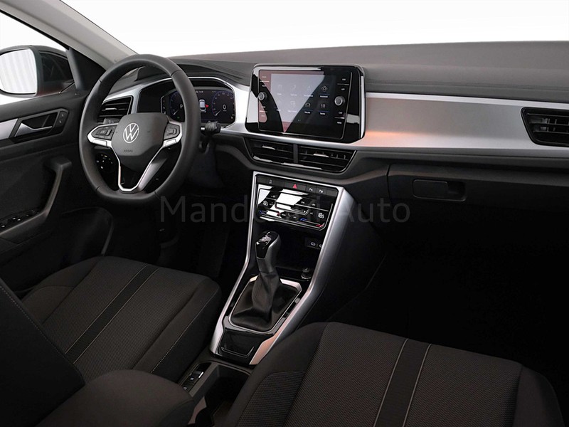 7 - Volkswagen T-Roc 1.5 tsi act sport dsg