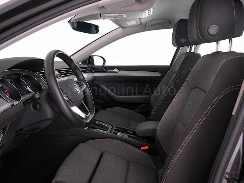 31 - Volkswagen Passat variant 2.0 tdi scr evo 150cv business dsg