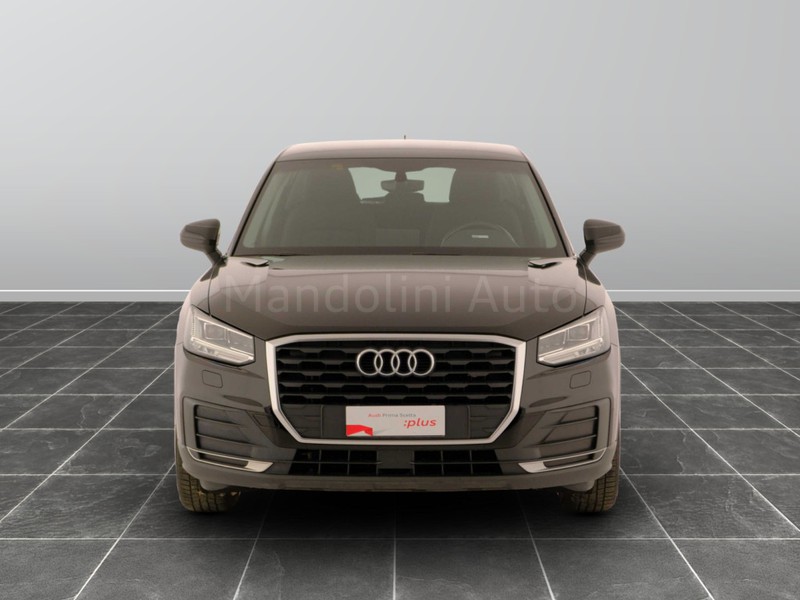 13 - Audi Q2 1.4 tfsi business s tronic