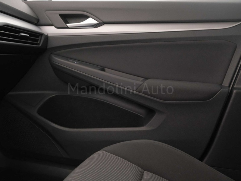 31 - Volkswagen Golf 1.0 tsi evo 110cv life