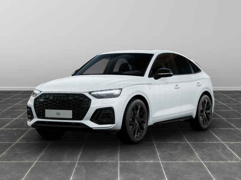 1 - Audi Q5 sportback 40 2.0 tdi mhev 12v identity black quattro s tronic