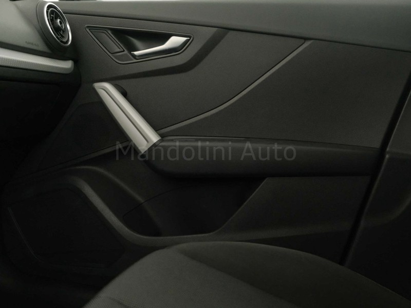 13 - Audi Q2 35 2.0 tdi admired quattro s tronic
