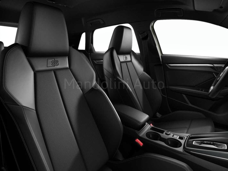 7 - Audi A3 allstreet 30 2.0 tdi identity contrast s tronic