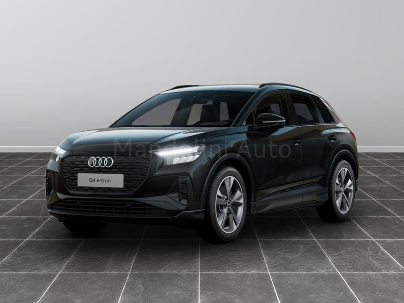 1 - Audi Q4 e-tron 40 business advanced